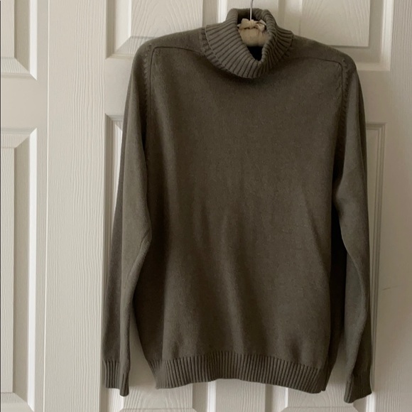 Brooks Sport Moss Green Turtleneck Sweater Size M - Picture 1 of 8
